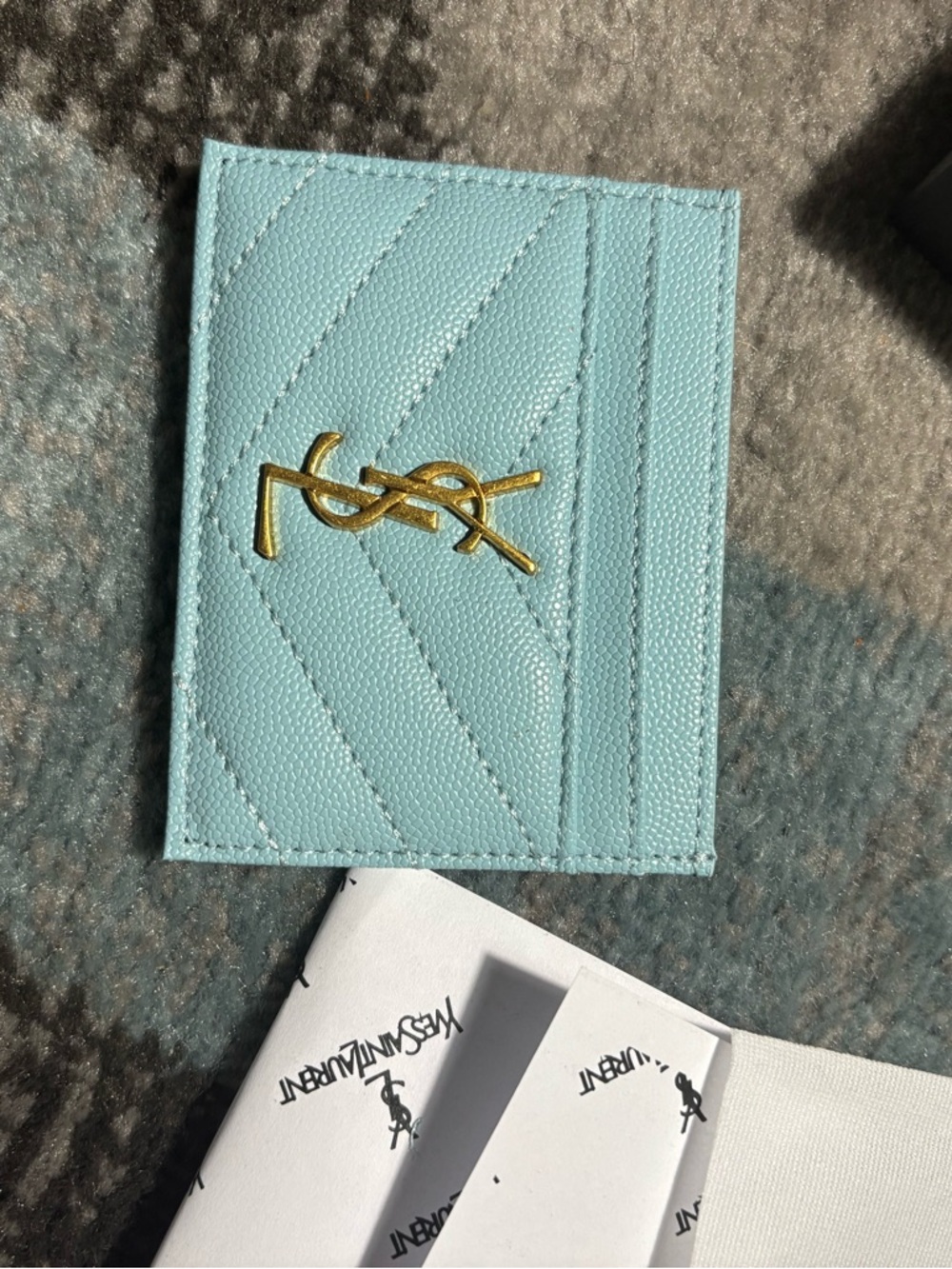 Yves Saint Laurent Light Blue Quilted Card Holder with Gold YSL - Picture 2 of 6